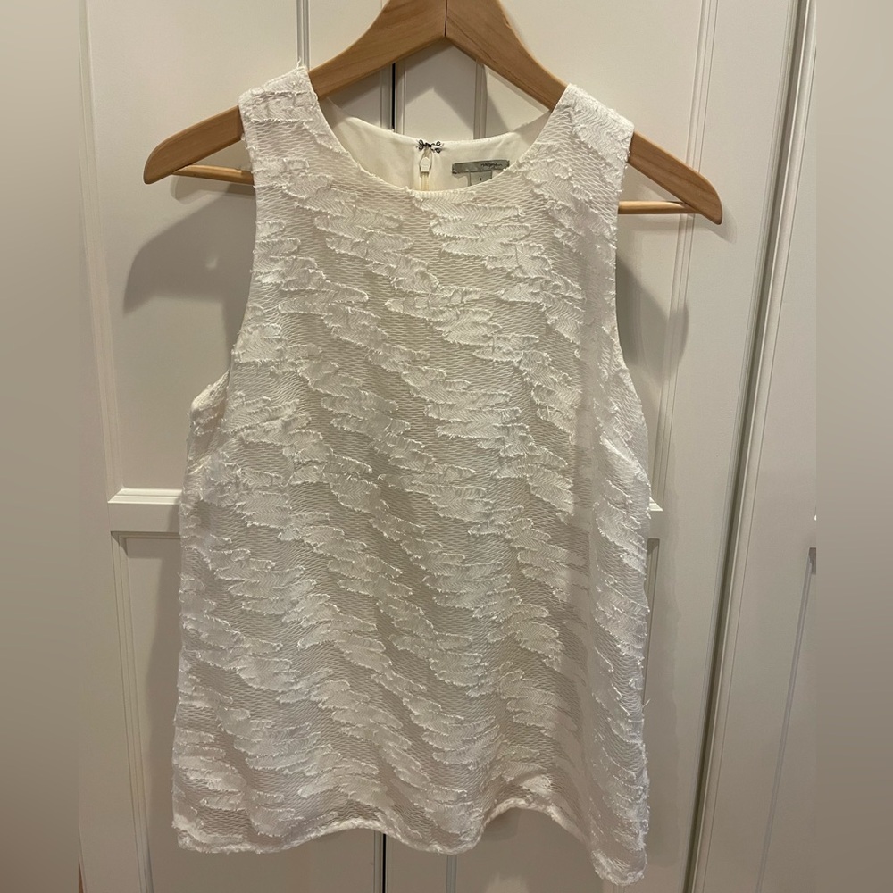 Halogen Textured White Sleeveless Top
